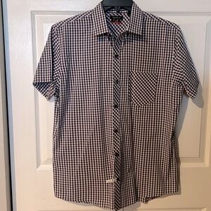 EUC VanHeusen flex slim fit black/white checked short-sleeved button-down shirt